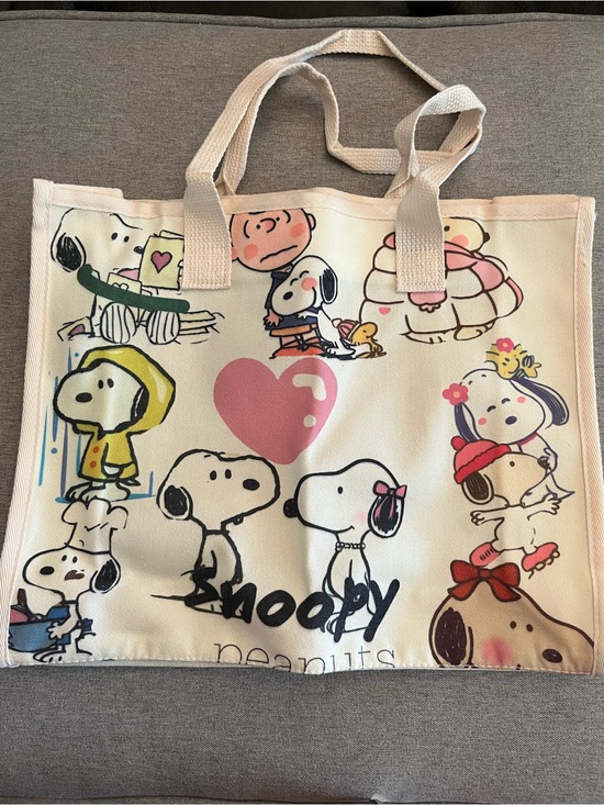 Peanuts Handbags - Peanuts Snoopy Canvas Tote Bag - Cream with Pink Heart
